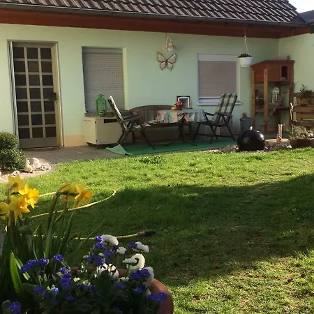 Im Gruenen Haus Apartman Großostheim