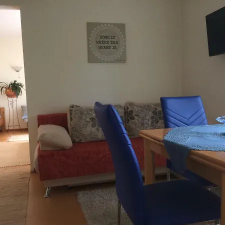 Im Gruenen Haus Apartman *