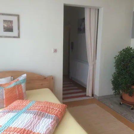 Apartman Im Gruenen Haus *